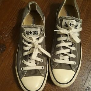 Grey converse